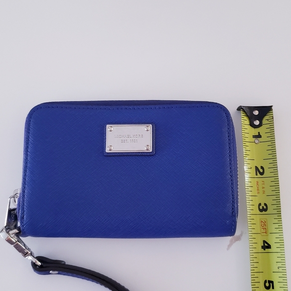 Michael Kors Essential Zip Wallet O/S - Picture 11 of 15